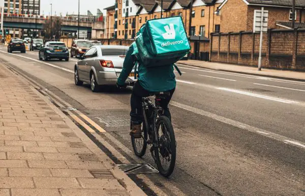 Choosing an eBike as a Deliveroo rider